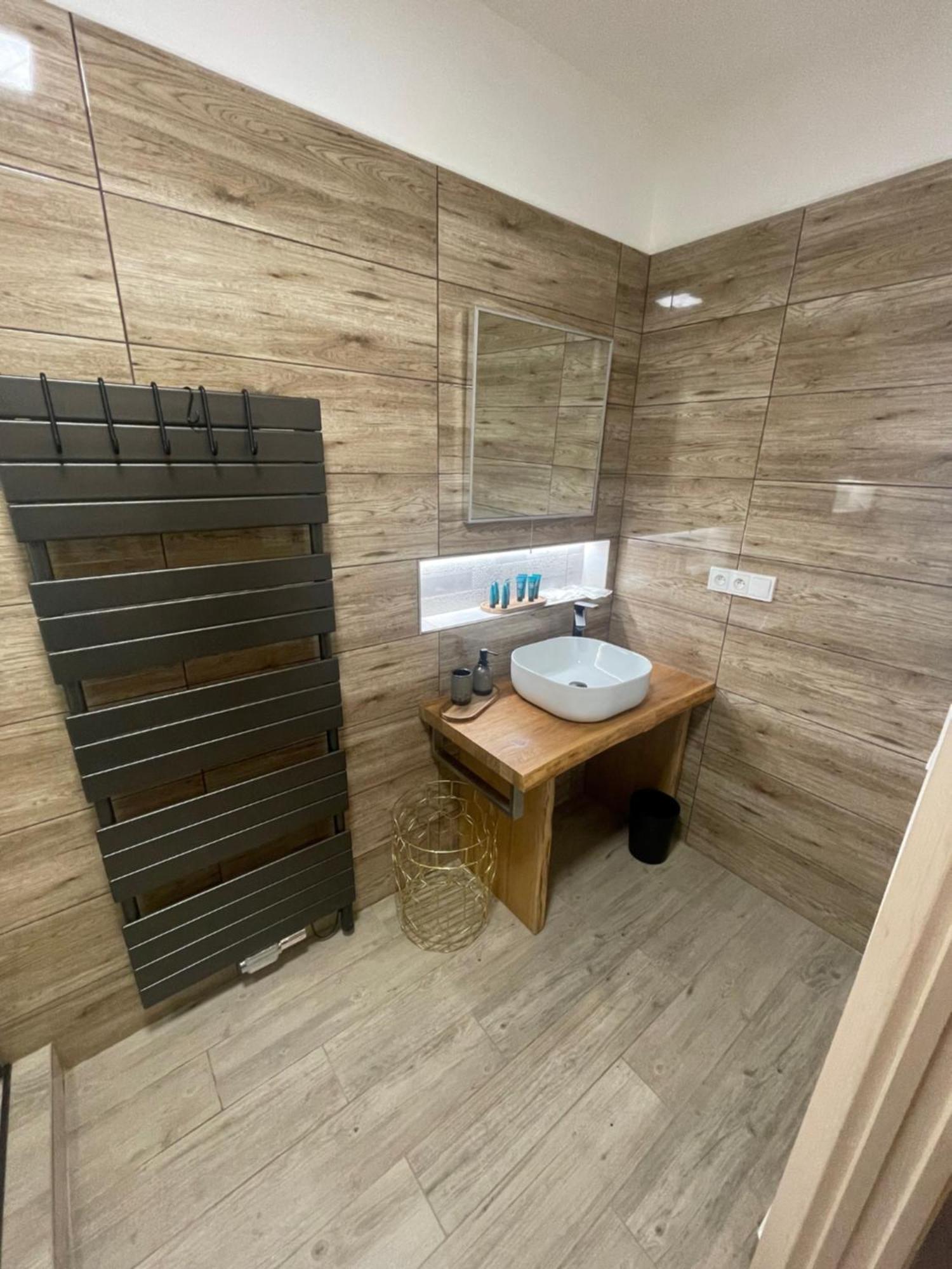 Apartman 184 - Vysoké Mýto Esterno foto
